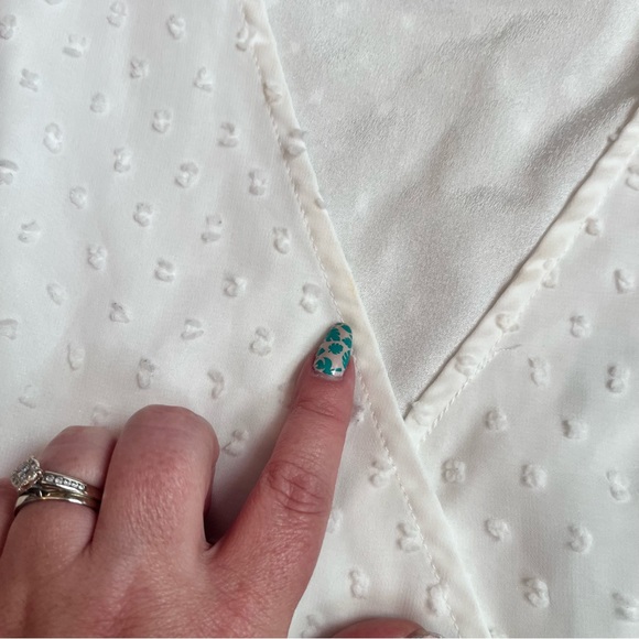 Do+Be lace panel Swiss dot v-neck blouse - Picture 4 of 11